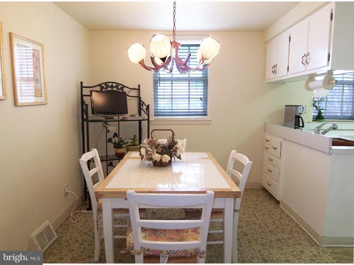 1124 Surrey Road Philadelphia, PA 19115 - Photo 8 of 16 Breakfast Room