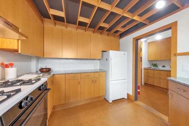 $1,625,000 | 985 Memorial Drive, Unit 603, Cambridge, MA 02138