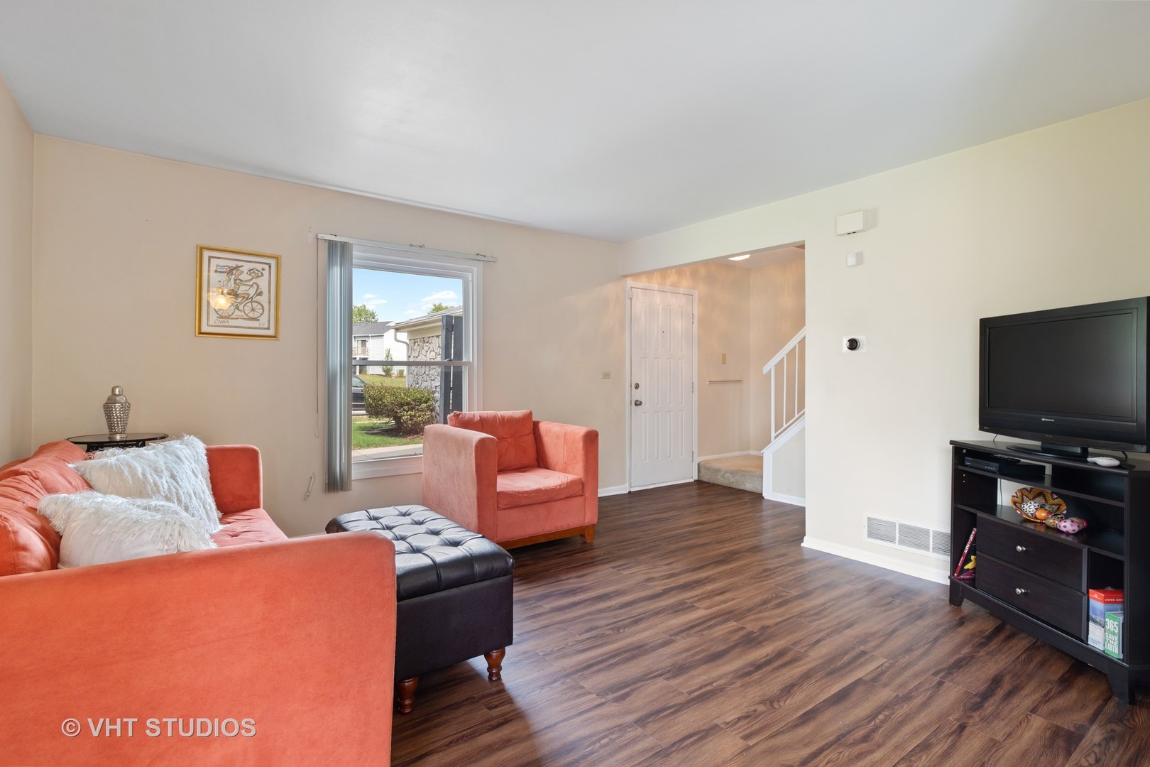 1032 Brunswick Harbor Schaumburg, IL 60193 - Photo 3 of 12