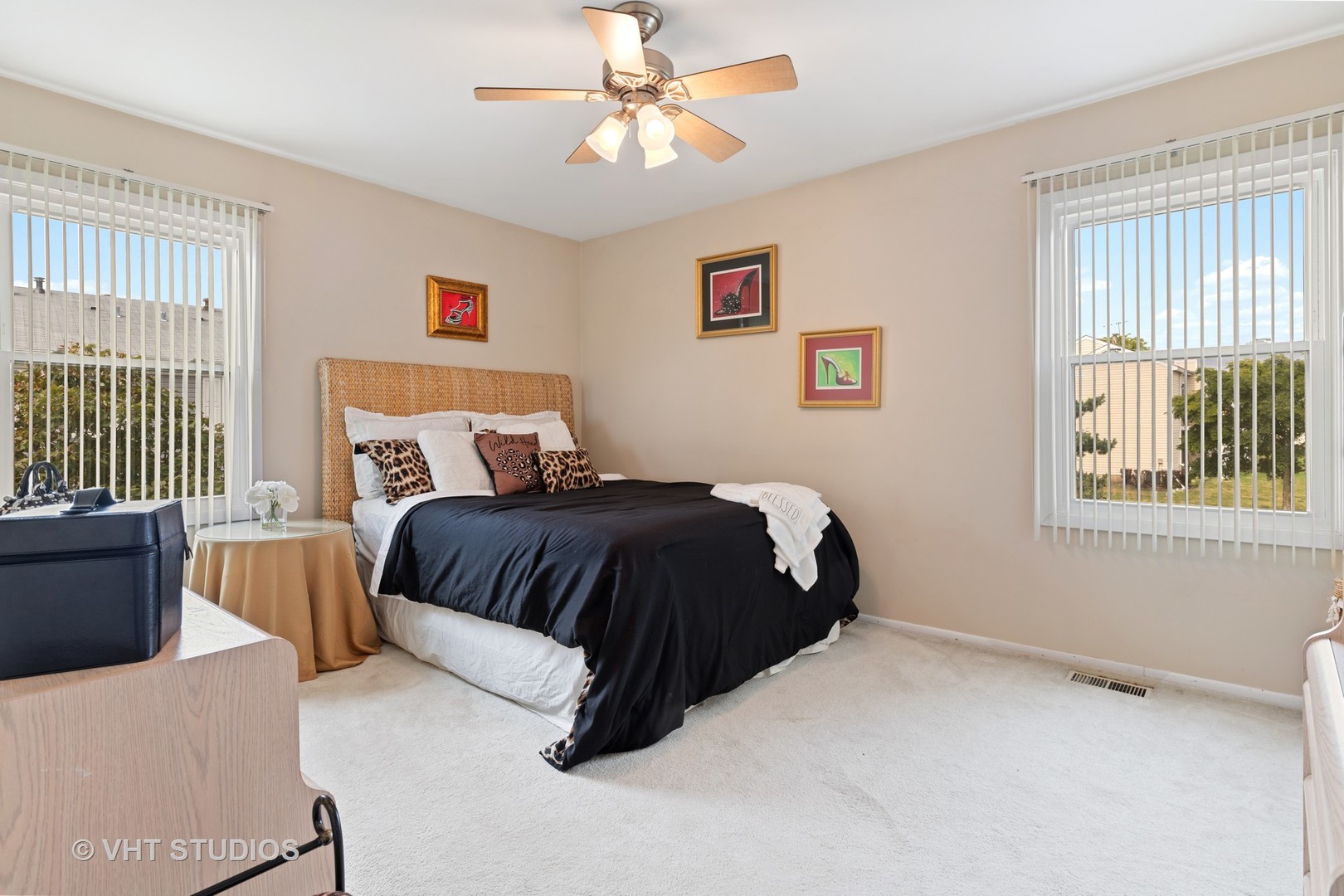 1032 Brunswick Harbor Schaumburg, IL 60193 - Photo 5 of 12