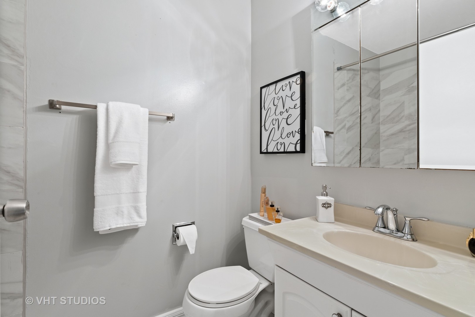 1032 Brunswick Harbor Schaumburg, IL 60193 - Photo 8 of 12