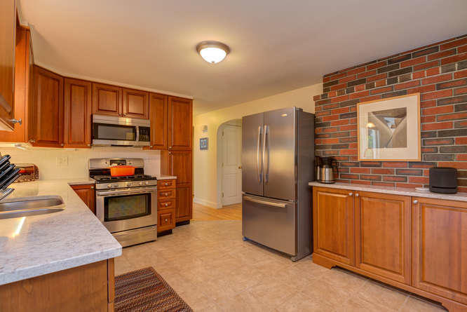 2 Willow Lane Cumberland, ME 04021 - Photo 18 of 58 Built in coffee area and brickwork