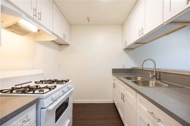 $2,250 | 321 South Occidental Boulevard, Unit 106, Los Angeles, CA 90057