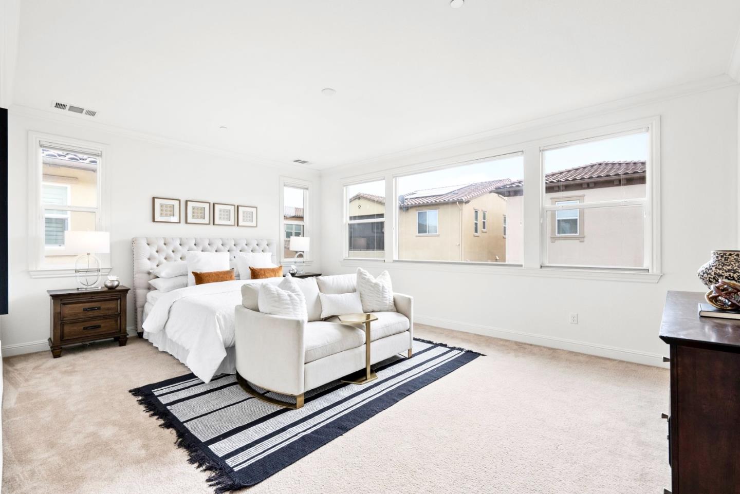 532 Hyacinthus Court San Ramon, CA 94582 - Photo 17 of 31 a living room with furniture