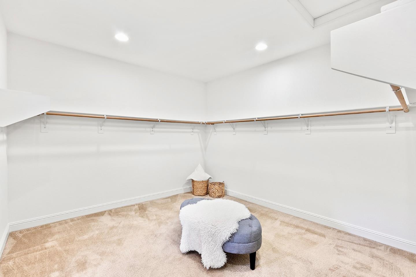 532 Hyacinthus Court San Ramon, CA 94582 - Photo 20 of 31 a room with a table and couch