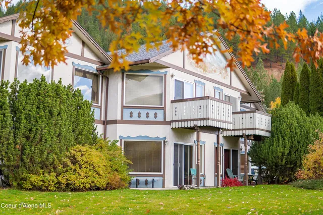 $237,000 | 950 West Cameron Avenue, Unit 103, Kellogg, ID 83837