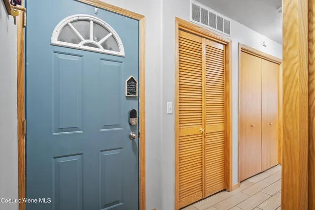 $237,000 | 950 West Cameron Avenue, Unit 103, Kellogg, ID 83837