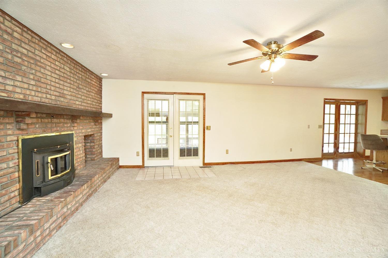 2550 Bell Road Hamilton, OH 45013 - Photo 5 of 49