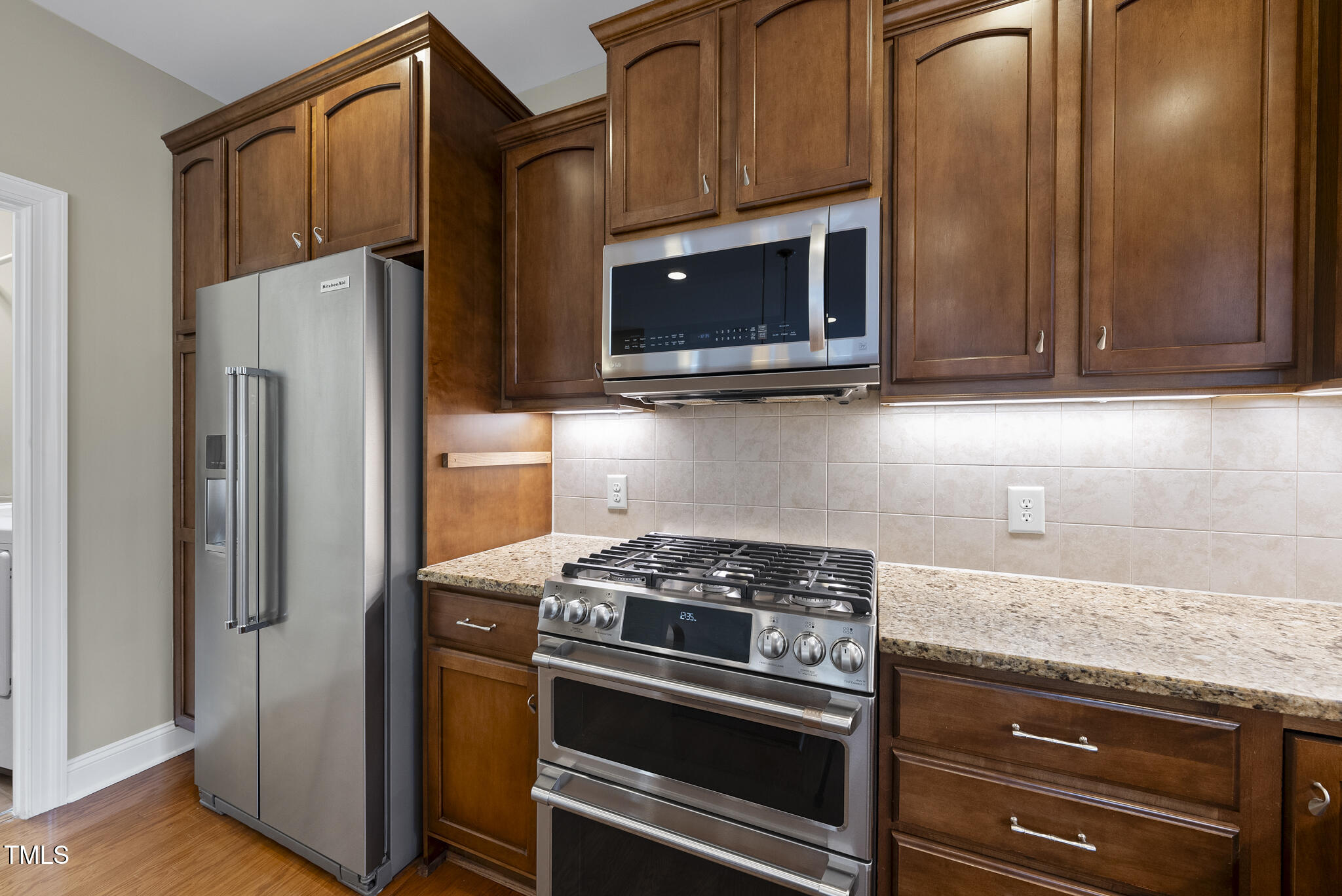 5120 Audreystone Drive Cary, NC 27518 - Photo 29 of 65 Kitchen
