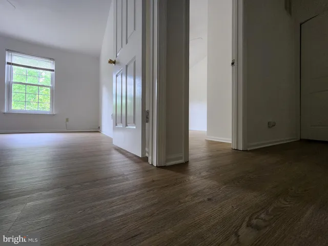 $2,600 | 2 Island Run Court, Catonsville, MD 21228