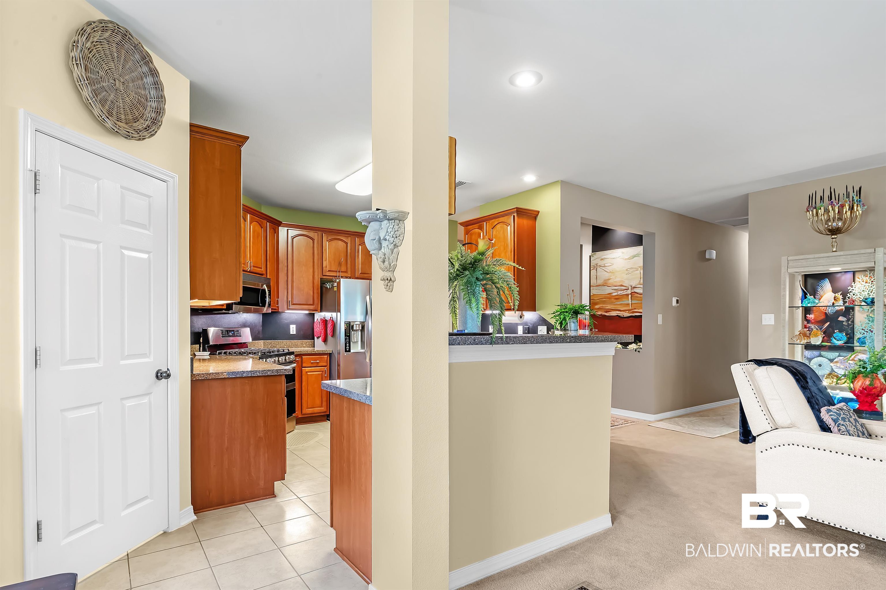 1243 Pembroke Way Foley, AL 36535 - Photo 21 of 46 Kitchen