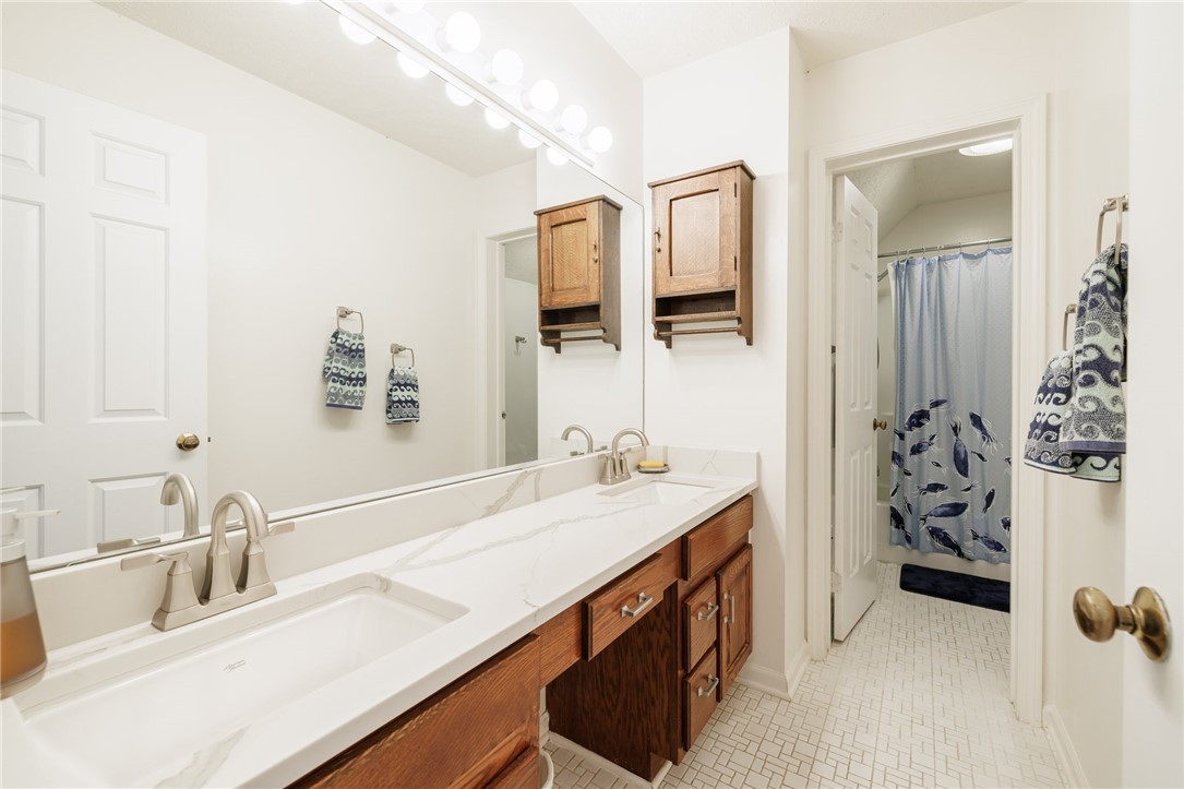 140 Eastman Estates Drive Irondequoit, NY 14622 - Photo 27 of 48