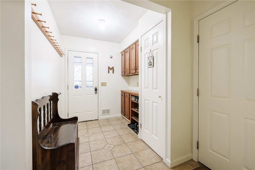 140 Eastman Estates Drive Irondequoit, NY 14622 - Photo 28 of 48