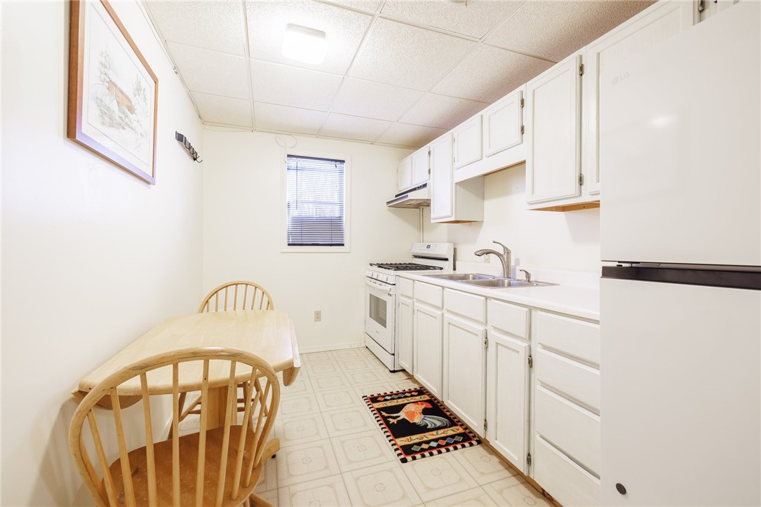 140 Eastman Estates Drive Irondequoit, NY 14622 - Photo 34 of 48