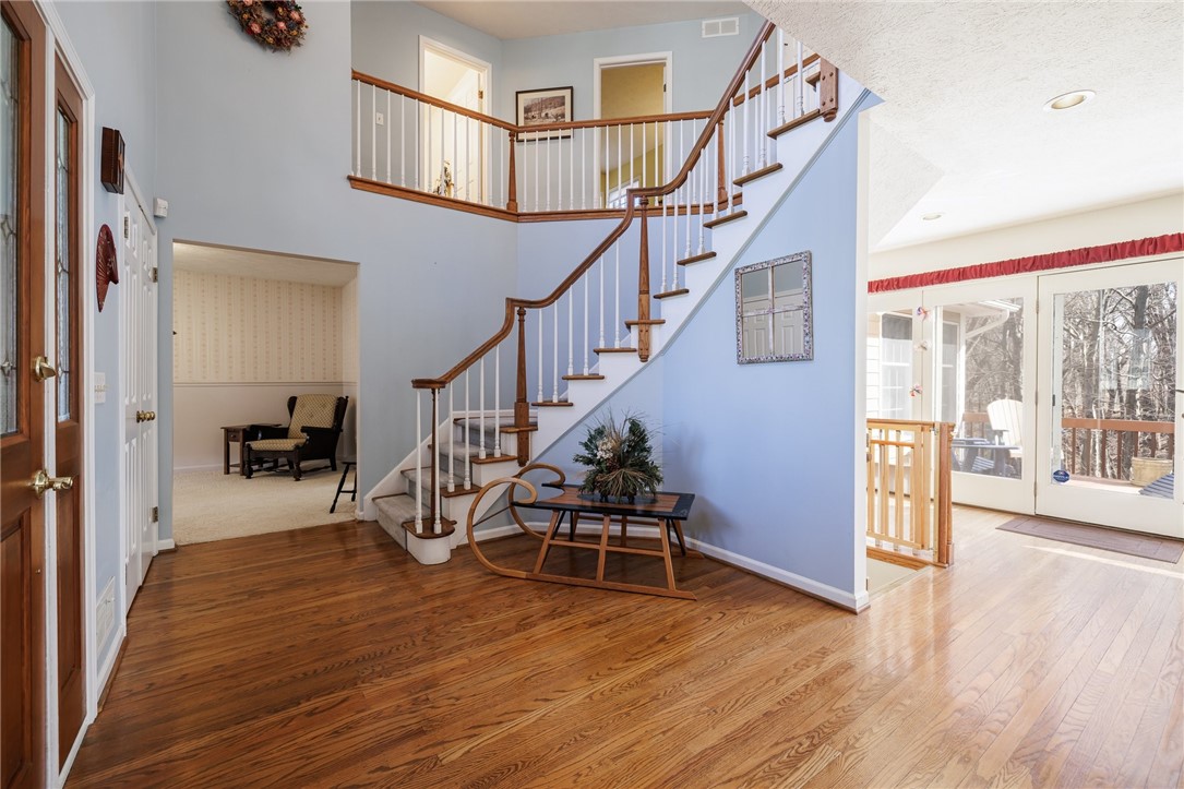 140 Eastman Estates Drive Irondequoit, NY 14622 - Photo 7 of 48