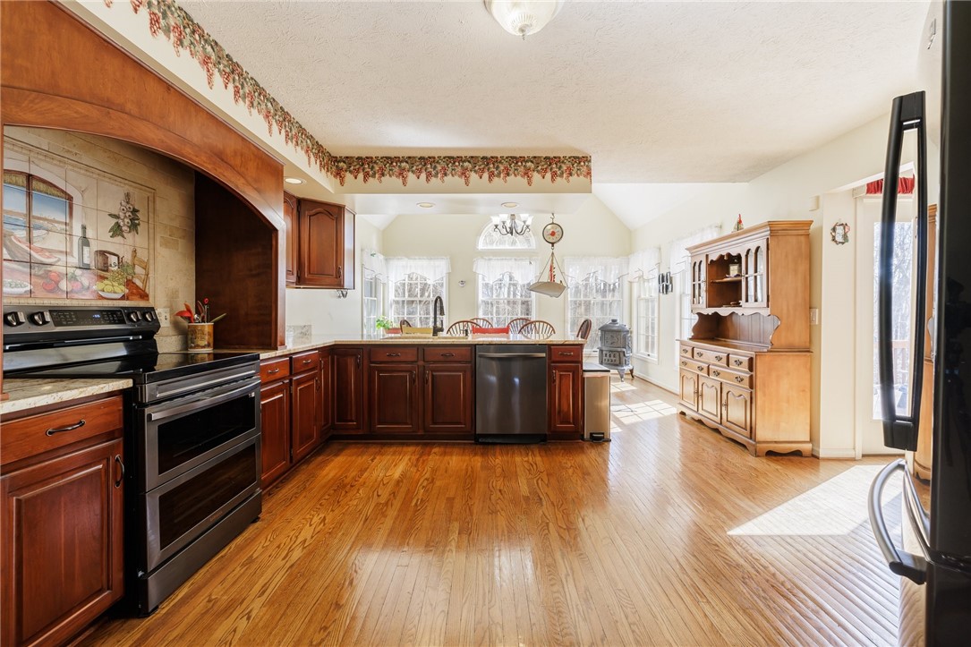 140 Eastman Estates Drive Irondequoit, NY 14622 - Photo 10 of 48