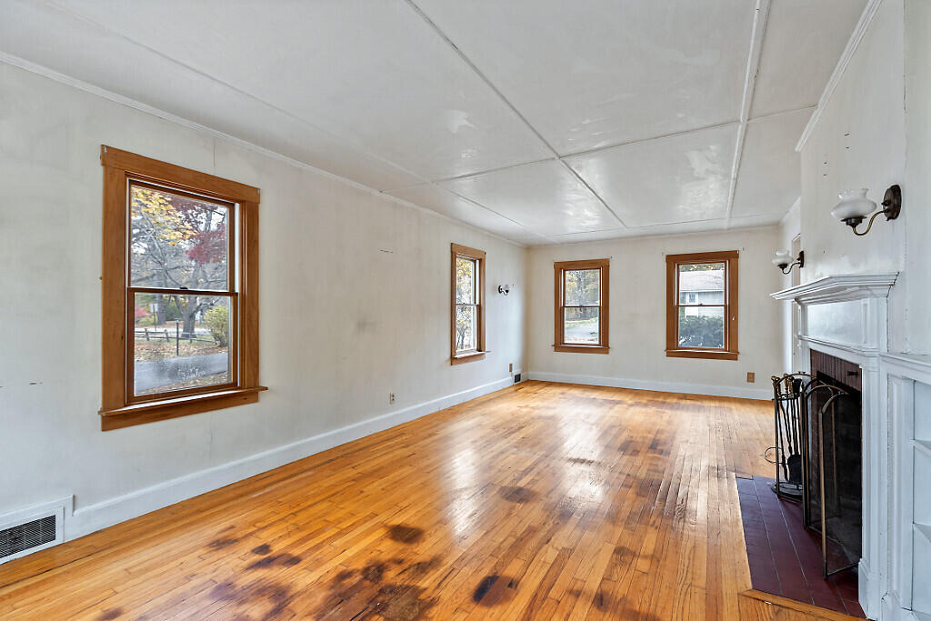 81 1st Rangeway Waterville, ME 04901 - Photo 33 of 56 33_BP5A0478_DxO_mls