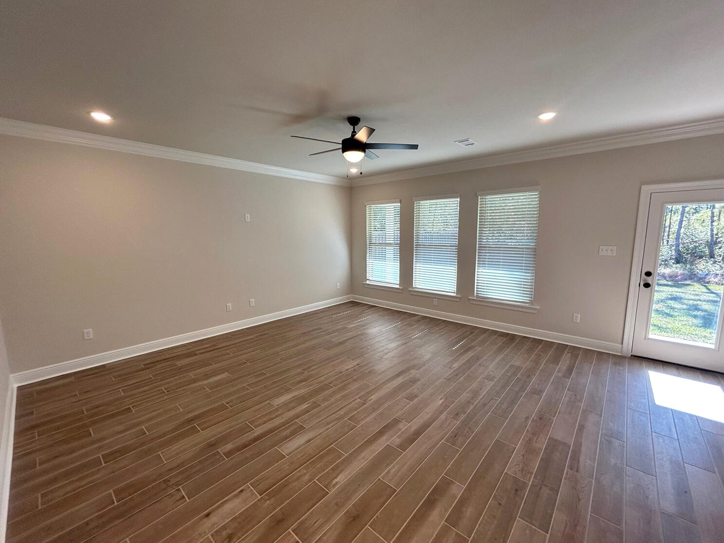 55 Apollo Avenue Freeport, FL 32439 - Photo 4 of 16 Picture16 copy