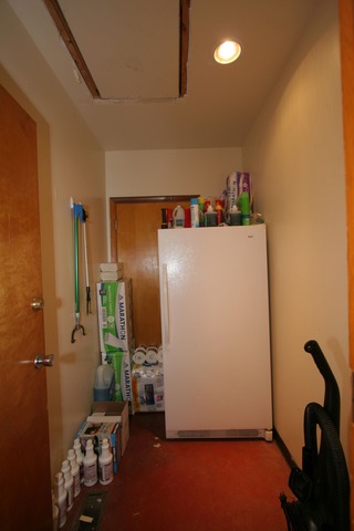 42-w635 Kedeka Road Sugar Grove, IL 60554 - Photo 20 of 25 a view of water heater room