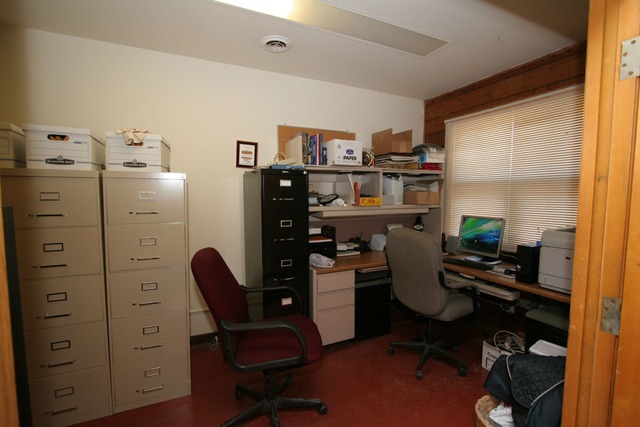 42-w635 Kedeka Road Sugar Grove, IL 60554 - Photo 9 of 25 a view of a workspace with furniture and toys