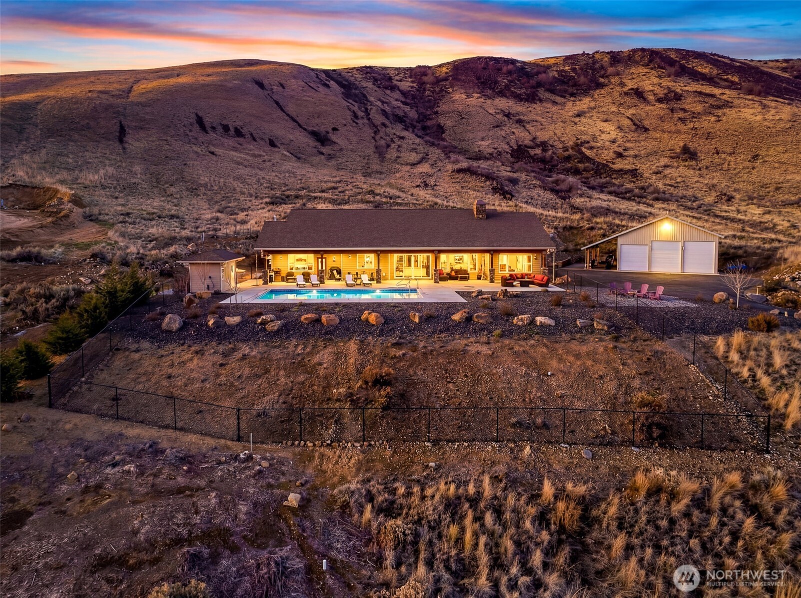 25 Sageland Road East Wenatchee, WA 98802 - Photo 3 of 40