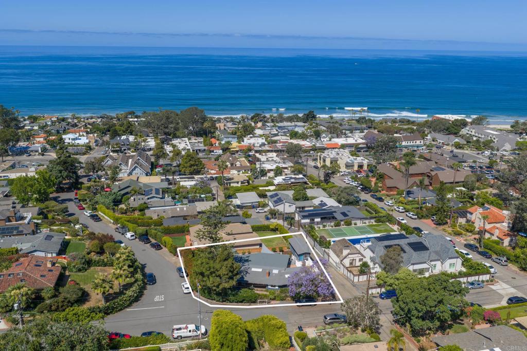 386 13th Street Del Mar, CA 92014 - Photo 1 of 25