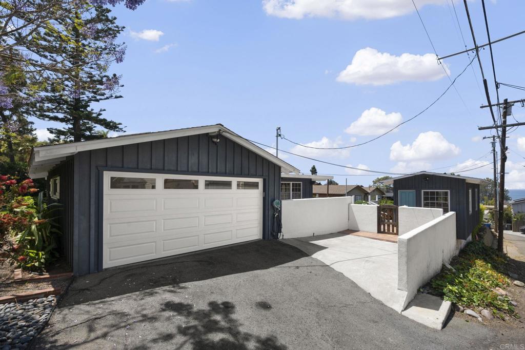 386 13th Street Del Mar, CA 92014 - Photo 22 of 25