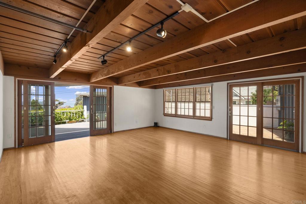 386 13th Street Del Mar, CA 92014 - Photo 6 of 25