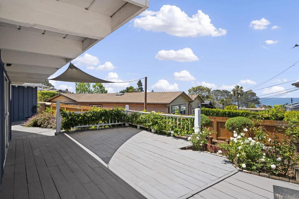 386 13th Street Del Mar, CA 92014 - Photo 7 of 25