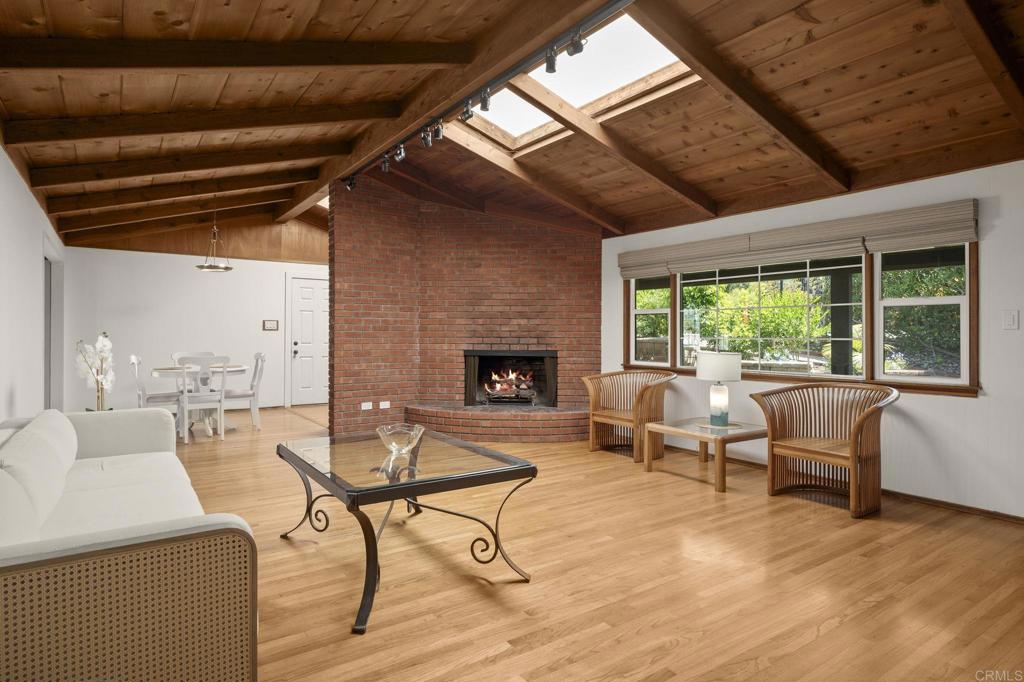 386 13th Street Del Mar, CA 92014 - Photo 10 of 25