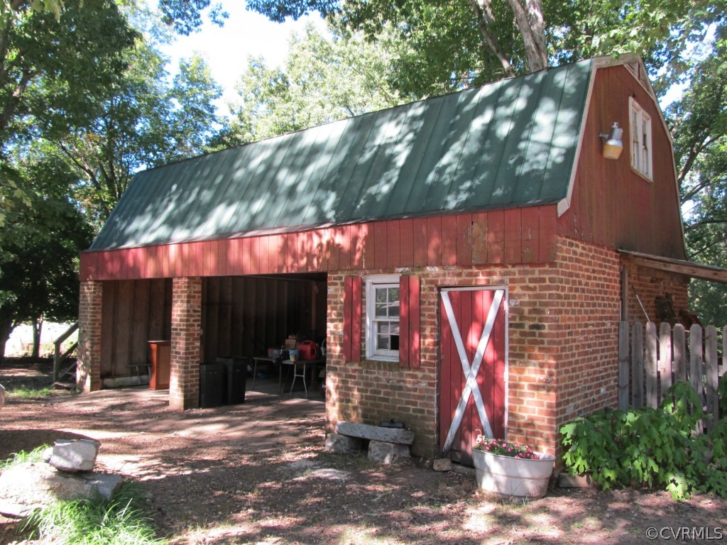 1407 Schroeder Road Powhatan, VA 23139 - Photo 4 of 24 Gallery Image 4