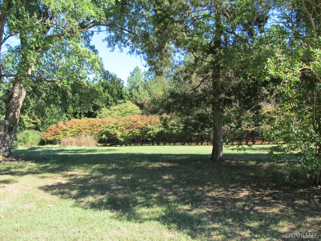 1407 Schroeder Road Powhatan, VA 23139 - Photo 6 of 24 Gallery Image 6