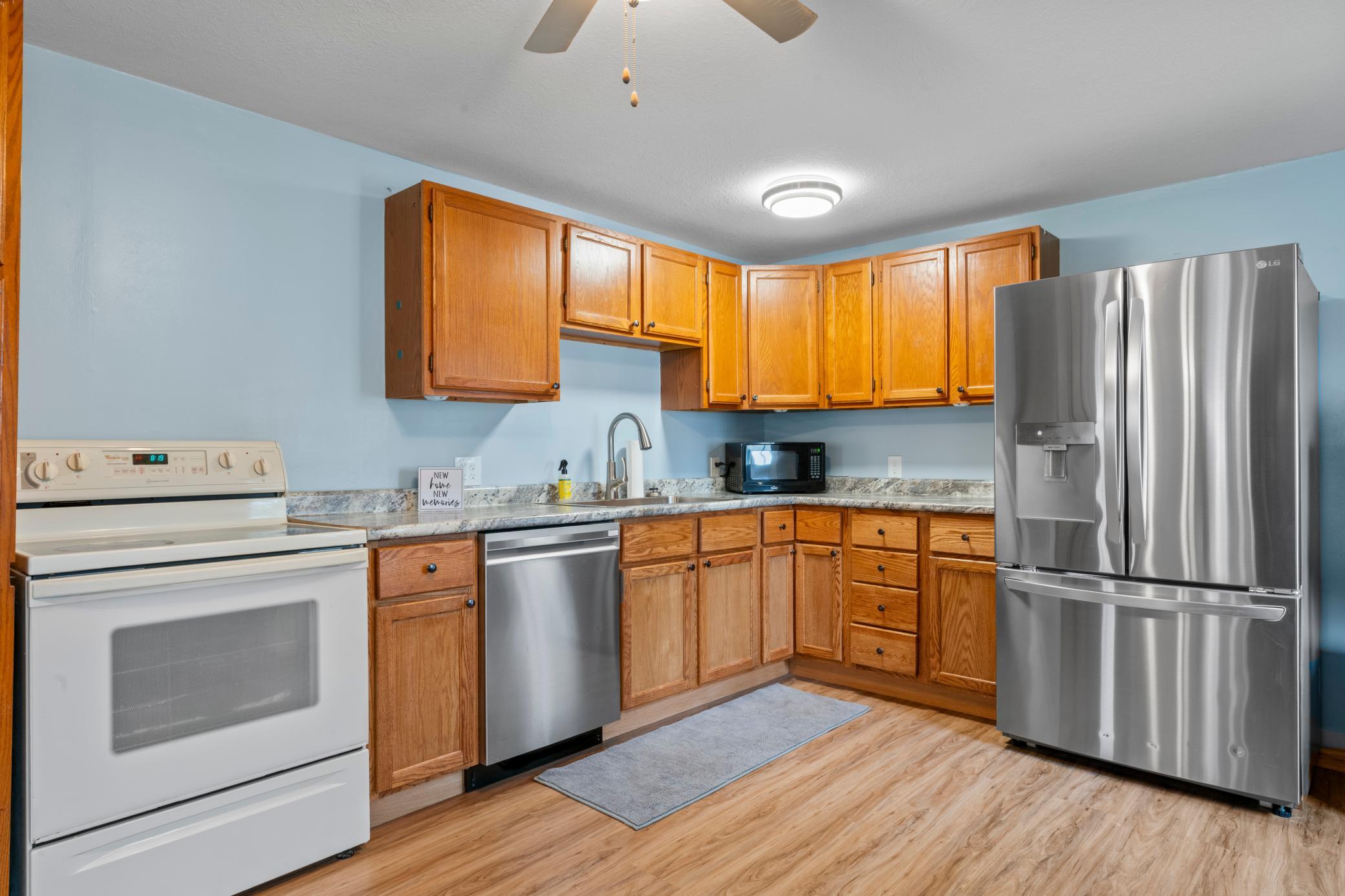 917 Chester Avenue Southeast Rochester, MN 55904 - Photo 9 of 23