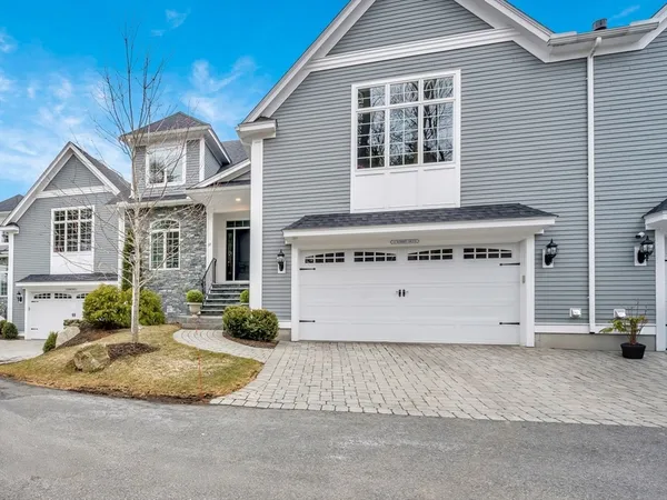 $1,650,000 | 12 Robert Drive, Unit 12, Andover, MA 01810
