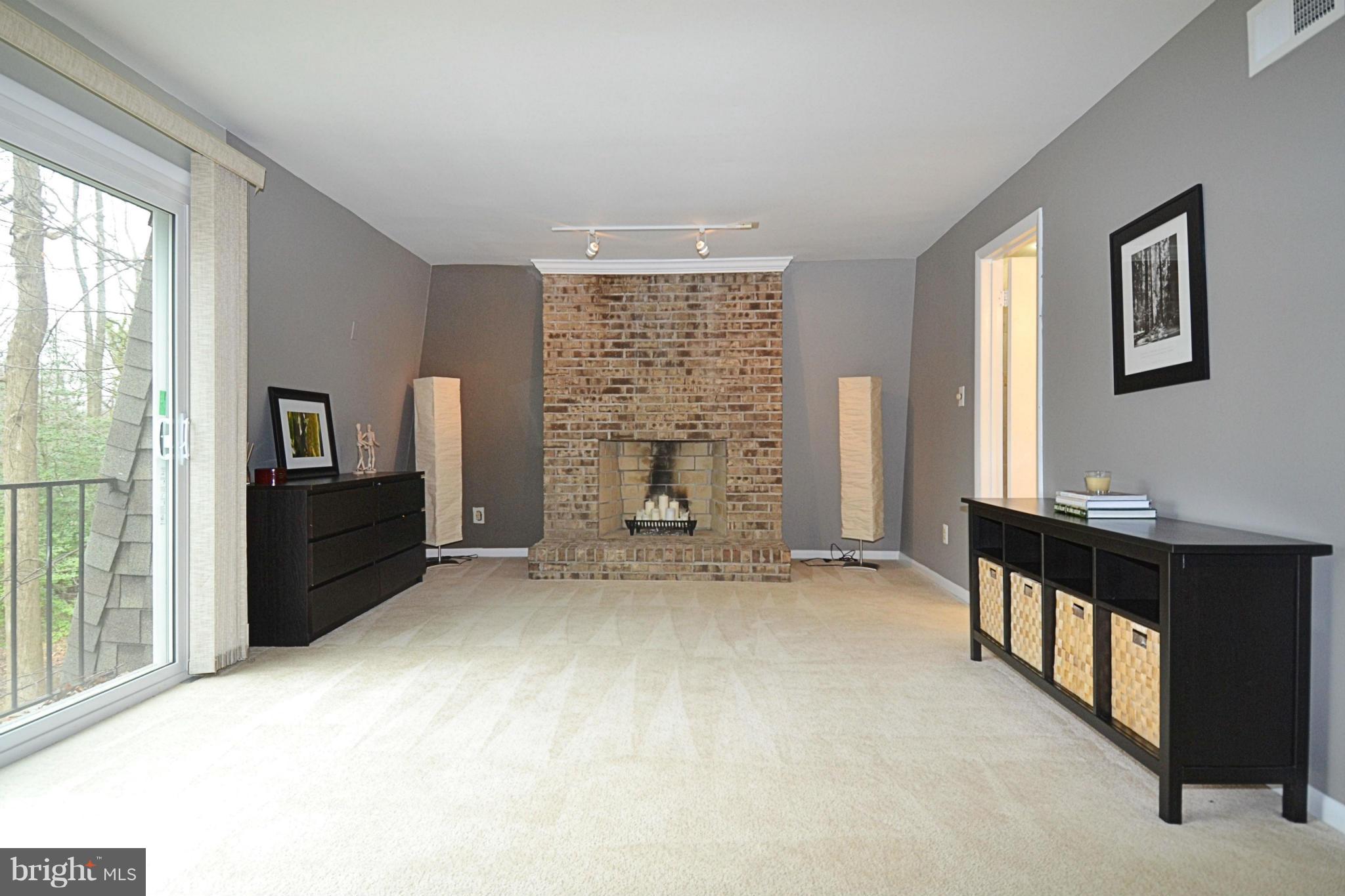 1451 Aldenham Lane Reston, VA 20190 - Photo 15 of 29 Bedroom (Master)