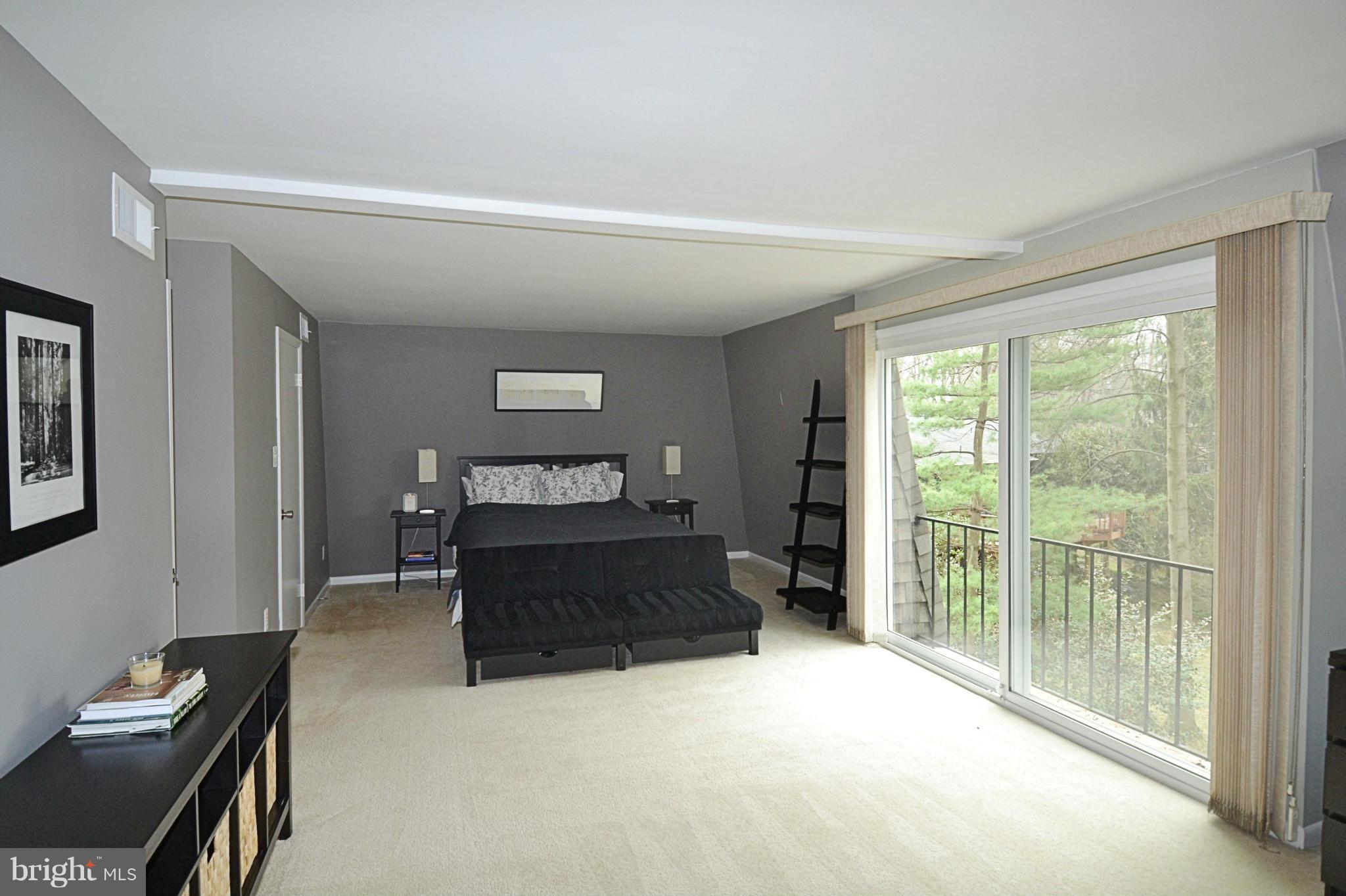 1451 Aldenham Lane Reston, VA 20190 - Photo 16 of 29 Bedroom (Master)