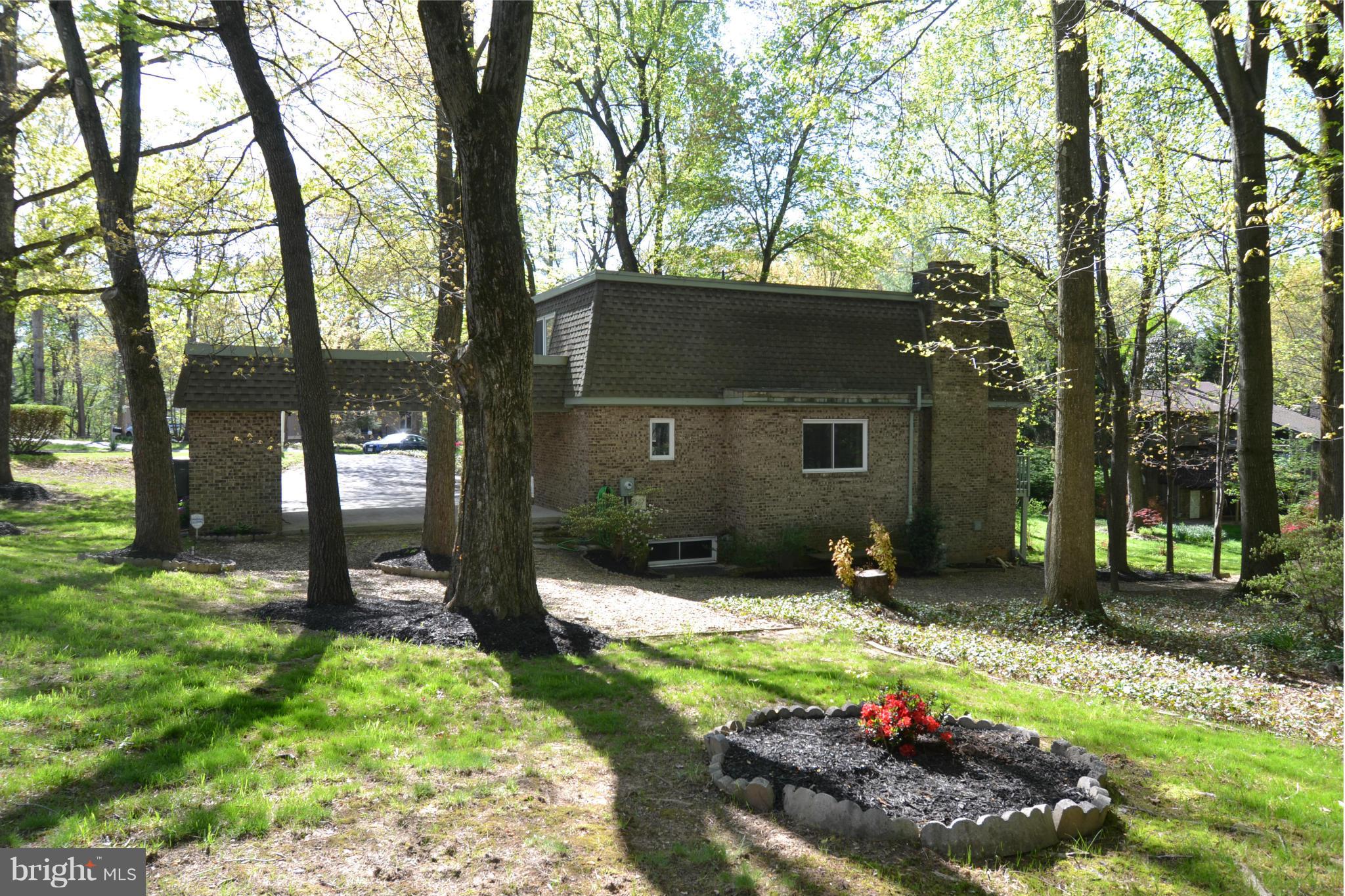 1451 Aldenham Lane Reston, VA 20190 - Photo 4 of 29 Exterior (Rear)