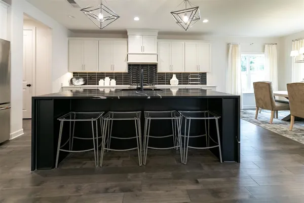 $649,900 | 9636 Grays Meadow Drive, Cordova, TN 38018