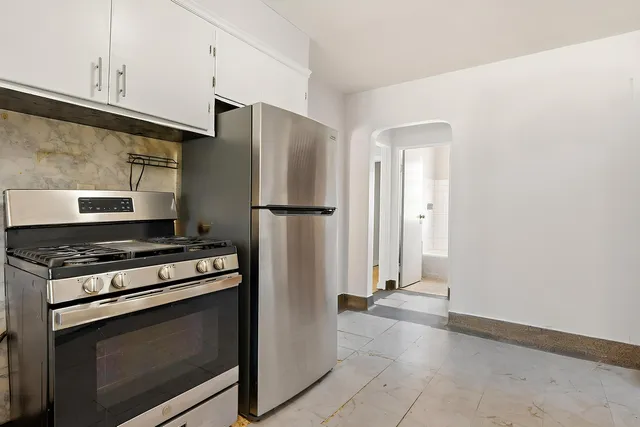 $339,900 | 2335 North Merrimac Avenue, Chicago, IL 60639