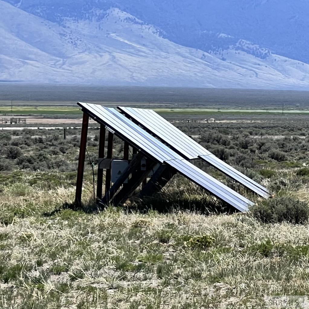 22 Sutton Lane Leadore, ID 83464 - Photo 4 of 40 Solar Panels