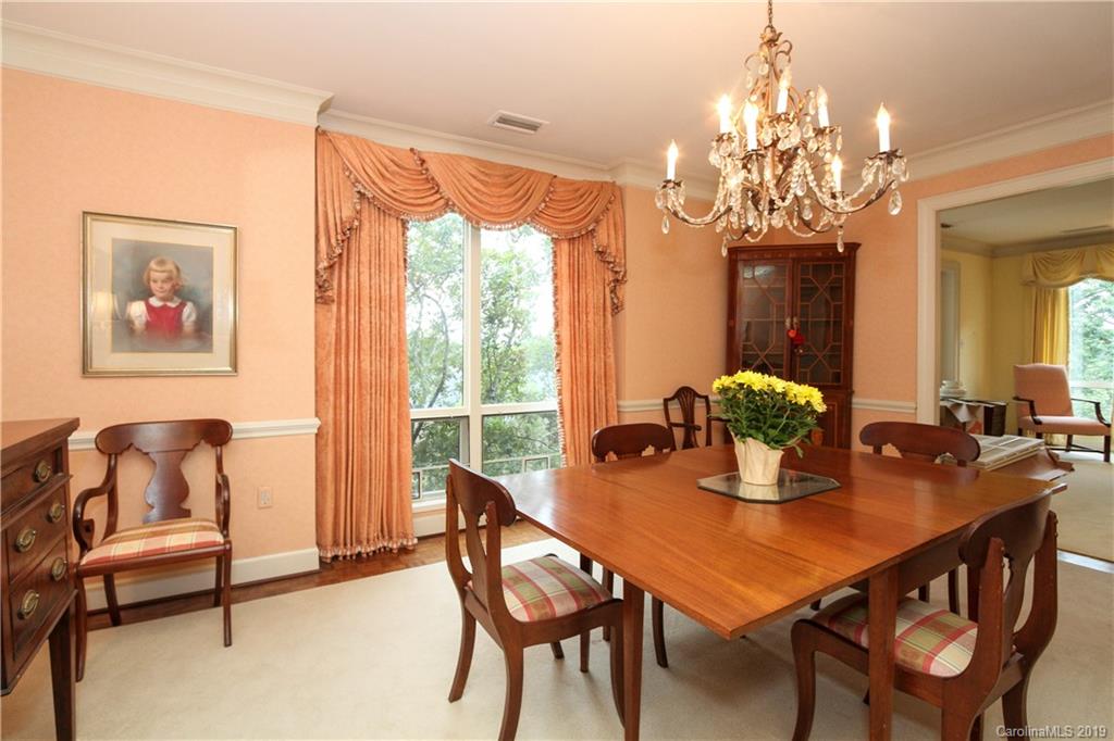 958 Cherokee Road Charlotte, NC 28207 - Photo 14 of 35 Gallery Image 14