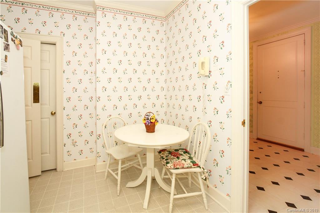 958 Cherokee Road Charlotte, NC 28207 - Photo 22 of 35 Gallery Image 22