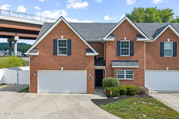 $399,900 | 8333 Tumbled Stone Way, Knoxville, TN 37931