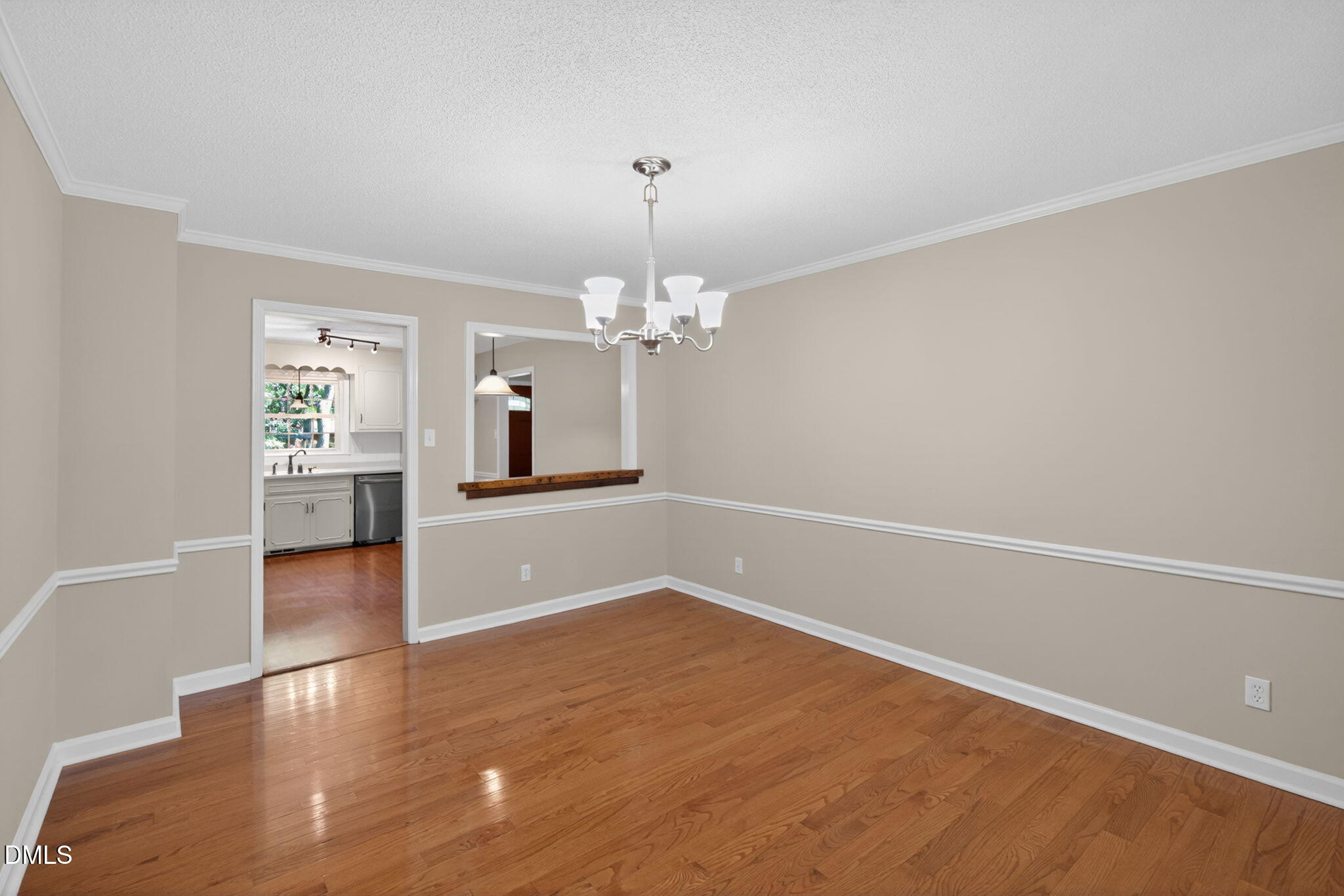 6700 Brookmeade Place Raleigh, NC 27612 - Photo 14 of 39 22-web-or-mls-6700-brookemeade-pl-028