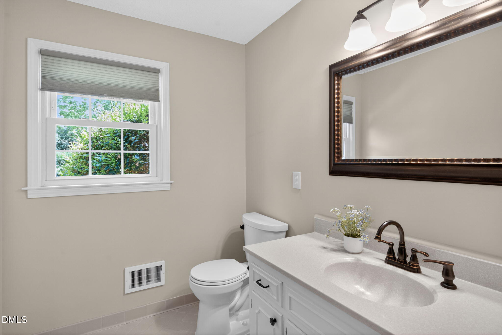 6700 Brookmeade Place Raleigh, NC 27612 - Photo 20 of 40 30-web-or-mls-6700-brookemeade-pl-024