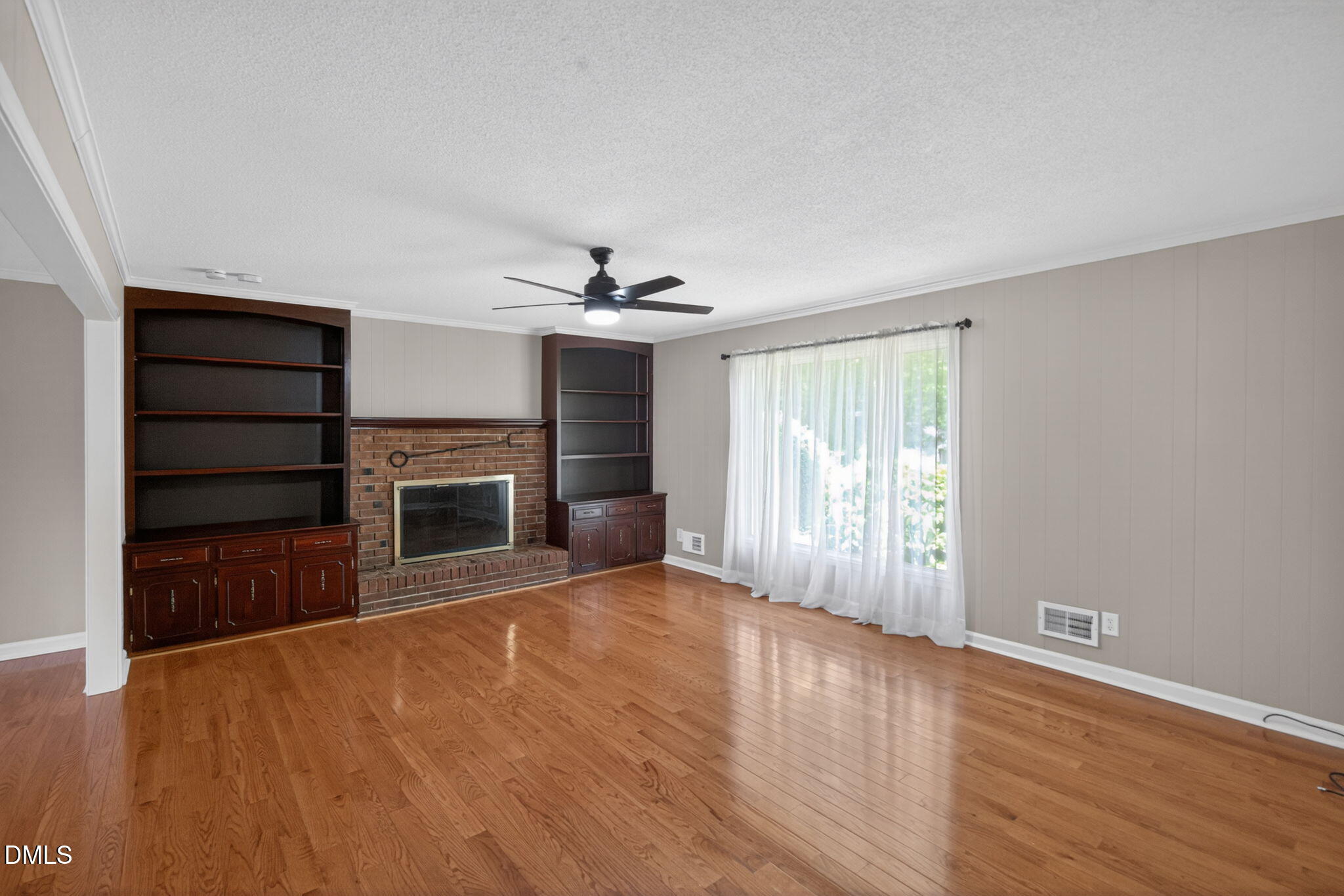 6700 Brookmeade Place Raleigh, NC 27612 - Photo 8 of 40 6-web-or-mls-6700-brookemeade-pl-002