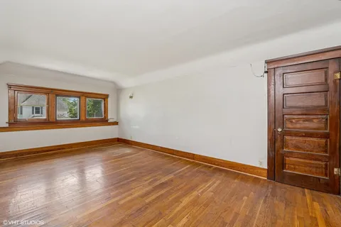 $189,000 | 306 East Diggins Street, Harvard, IL 60033