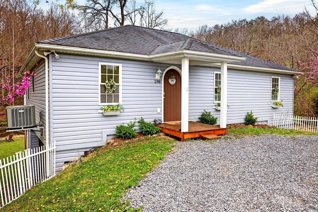 298 Hundley Distillery Road Churchville, VA 24421 - Photo 4 of 48