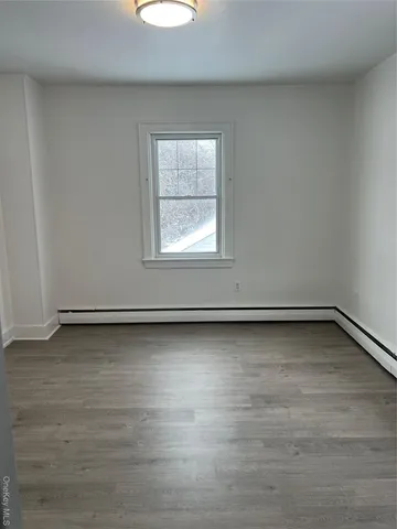 $2,550 | 535 North 2nd Street, Unit 2, New Hyde Park, NY 11040