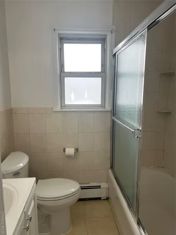 $2,550 | 535 North 2nd Street, Unit 2, New Hyde Park, NY 11040